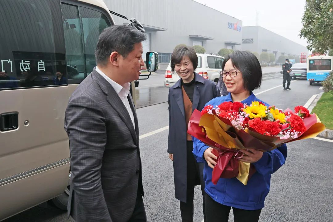 付旭明慰问米兰体育·米兰(中国)智能市三八红旗手并督导安全生产工作