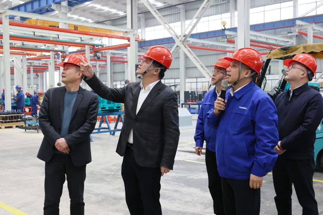 付旭明慰问米兰体育·米兰(中国)智能市三八红旗手并督导安全生产工作