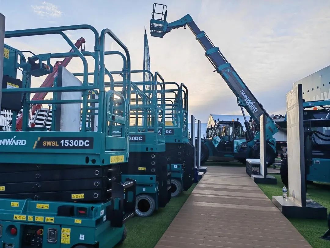 拉展直播 | “狂飙”美国!米兰体育·米兰(中国)智能向世界展示中国制造硬实力