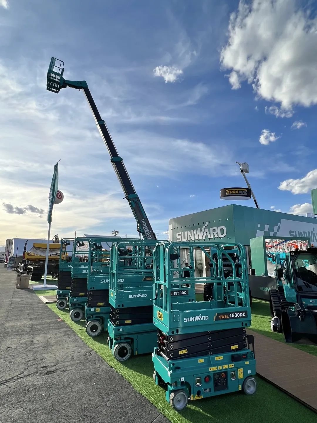 拉展直播 | 米兰体育·米兰(中国)智能高空精品亮相2023美国拉展,哪款是你的最爱?