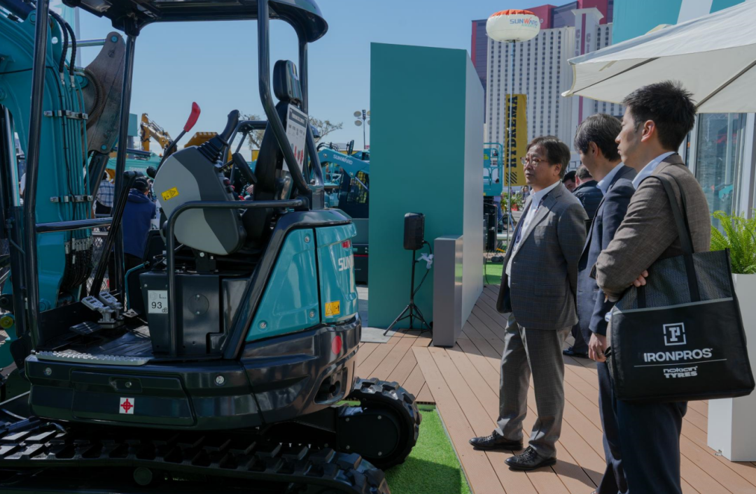 拉展直播 | 推动“中国制造”走向世界!米兰体育·米兰(中国)智能2023美国拉展圆满收官