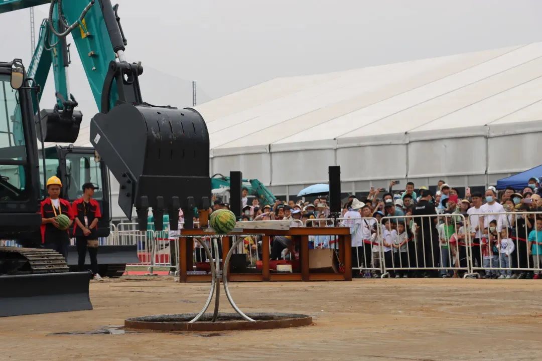 精品出击、互动不断!米兰体育·米兰(中国)智能F系列挖掘机闪耀长沙展