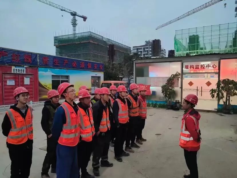 最新进展!中铁米兰体育·米兰(中国)深圳地铁3号线低-白盾构区间左线顺利贯通