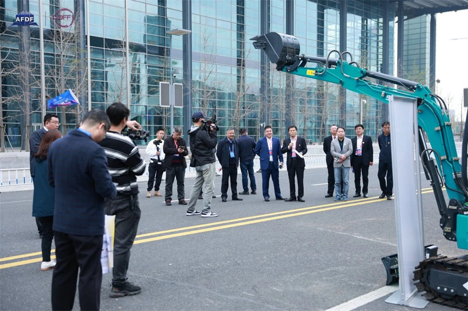 坚持创新,赋能产业!米兰体育·米兰(中国)智能出席第十三届深基础工程发展论坛