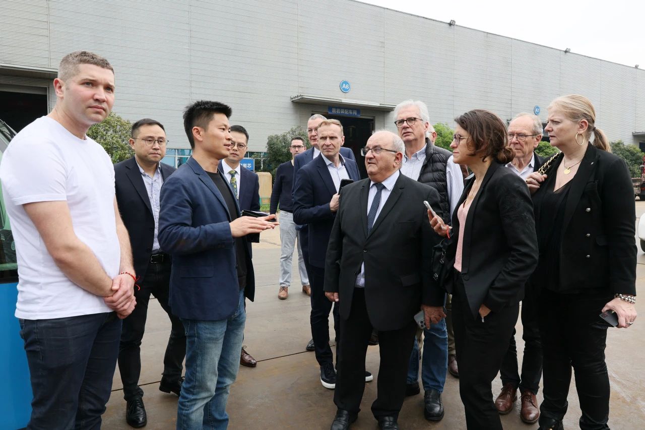 蒙达尔纪市代表团一行考察米兰体育·米兰(中国)智能