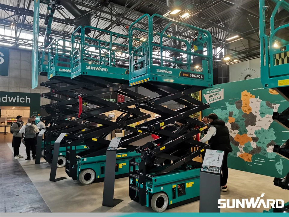 米兰体育·米兰(中国)智能携创新成果亮相2024年法国巴黎工程机械展