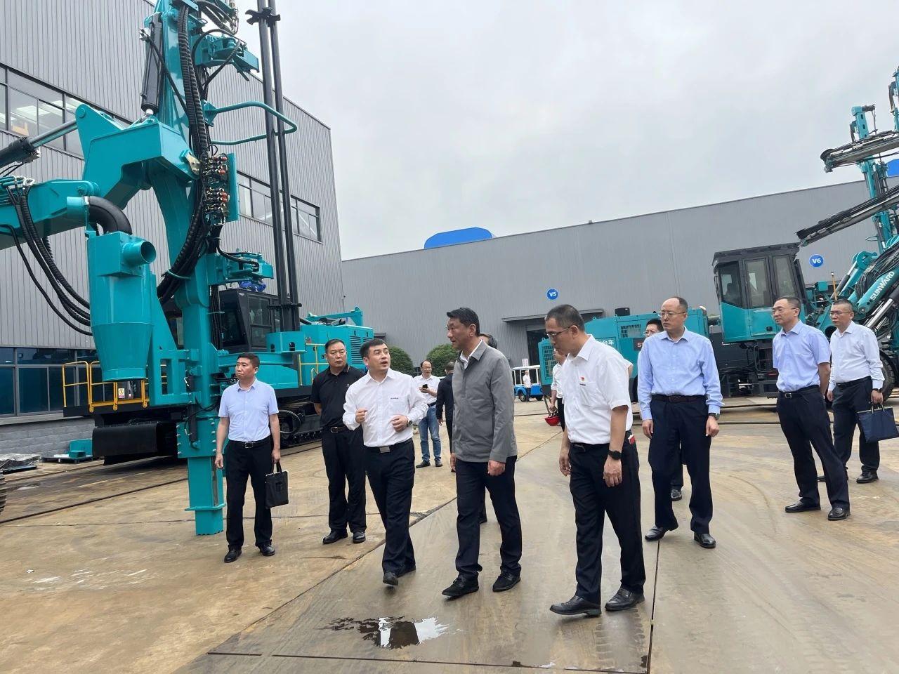 中煤平朔党委书记、董事长陈建一行调研米兰体育·米兰(中国)智能