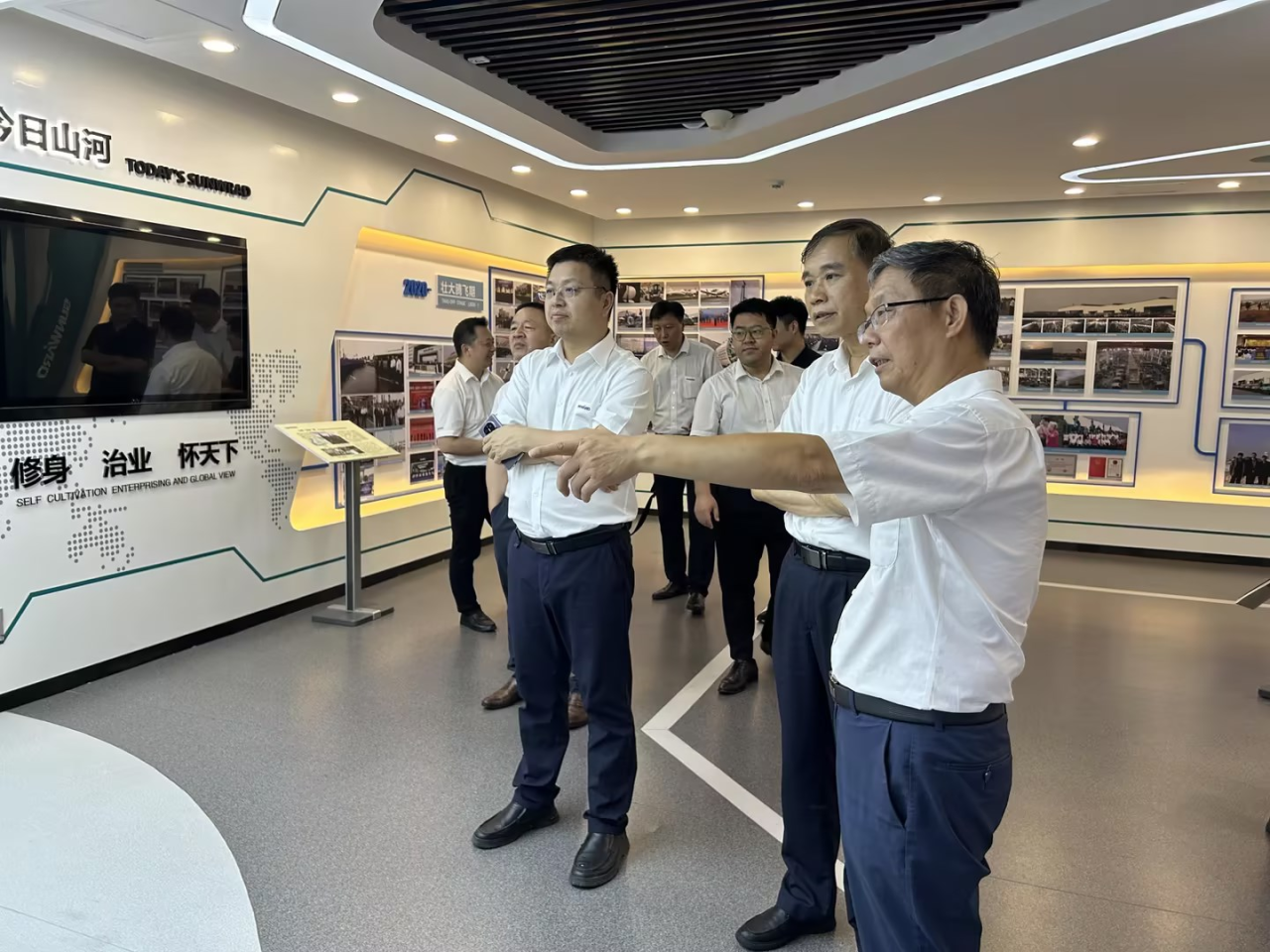 深化交流合作!广州港李明忠副总经理率队莅临米兰体育·米兰(中国)智能考察交流!