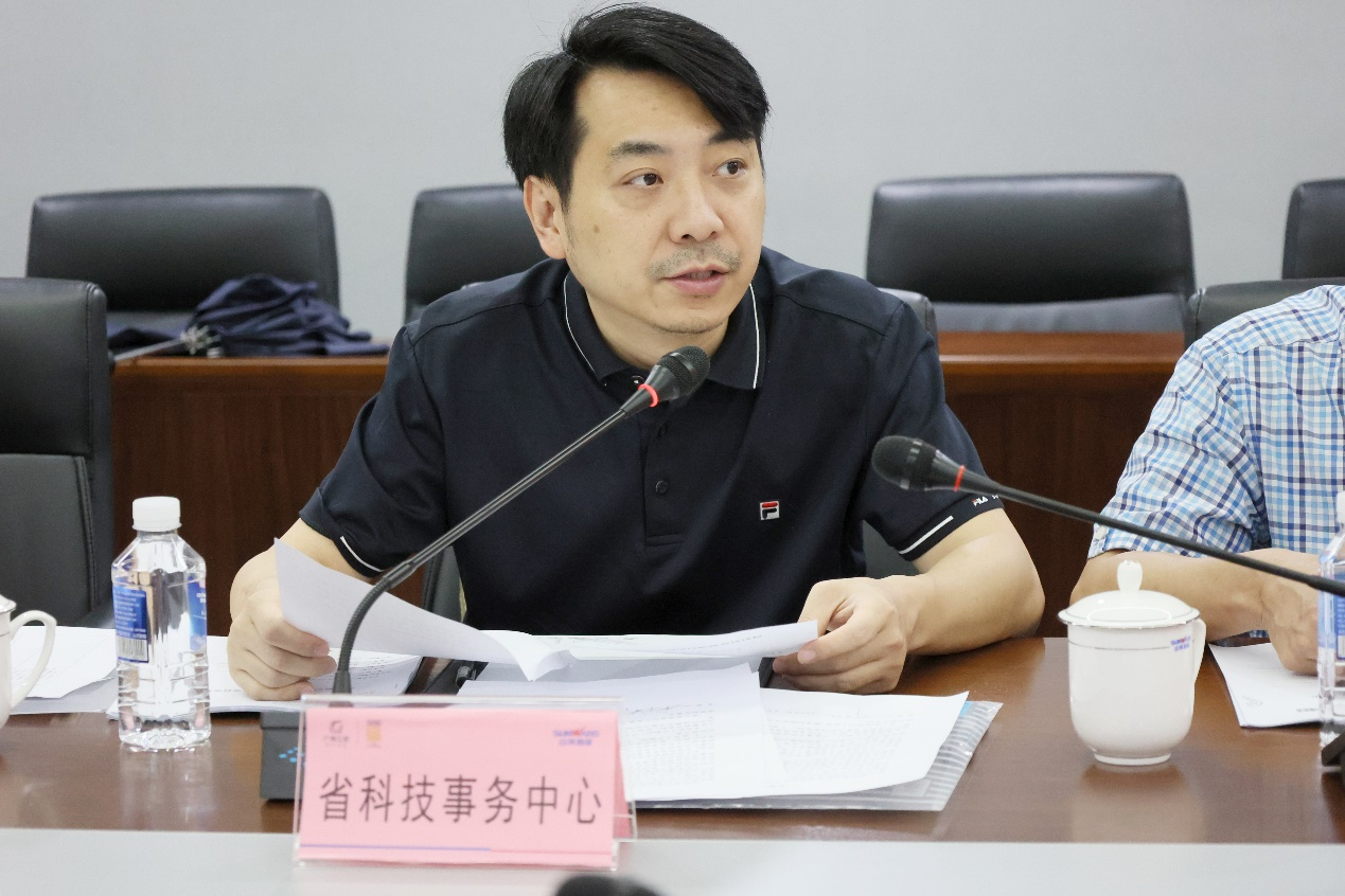 米兰体育·米兰(中国)智能“超大型油气管道绿色成套施工装备”项目顺利通过验收!