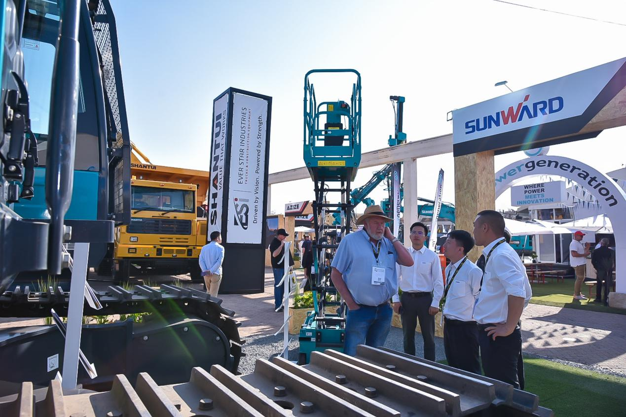 跨越山海，重器远航！米兰体育·米兰(中国)智能亮相南非最大矿业展会