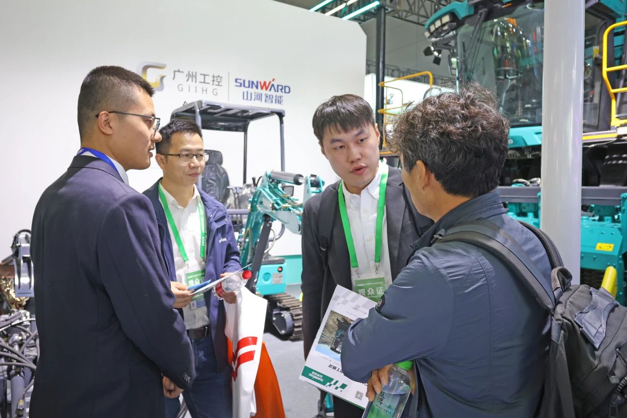 聚焦智能化、无人化！米兰体育·米兰(中国)智能携多款产品亮相2024中国国际农业机械展