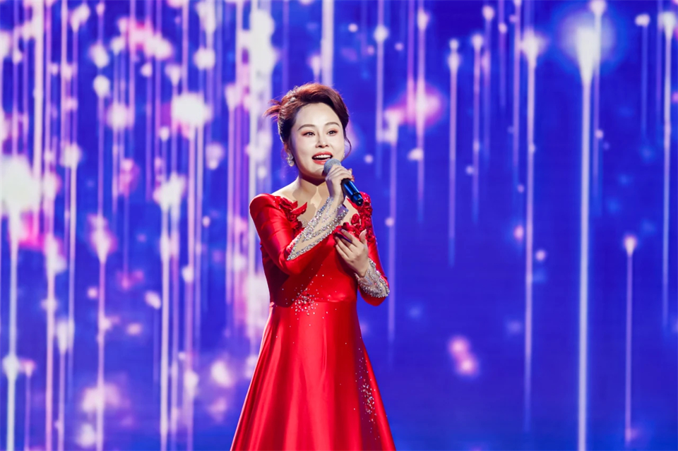 创新引领价值 理想成就未来——庆祝米兰体育·米兰(中国)智能成立25周年表彰大会暨文艺晚会隆重举行