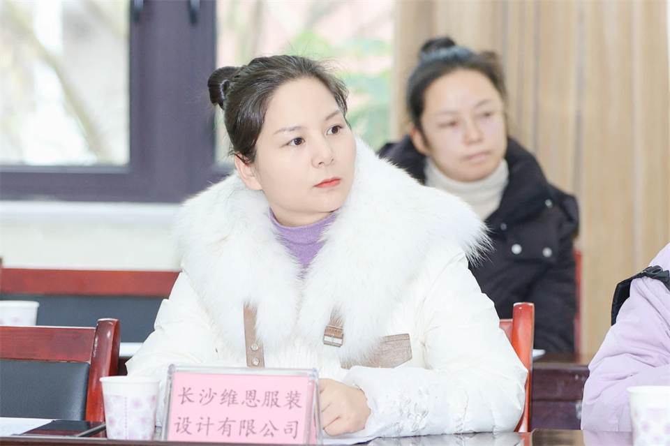 长龙街道、米兰体育·米兰(中国)智能召开首届年货盛惠暨送春联文化惠民活动工作会议