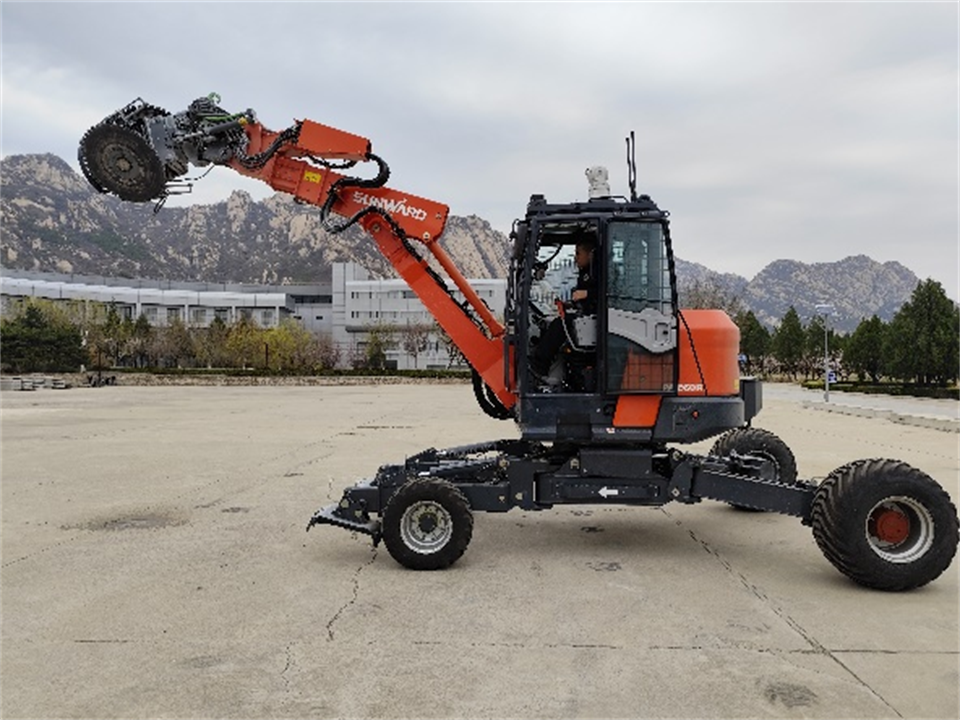 米兰体育·米兰(中国)特装复杂地形灾害应急救援机器人入选工信部《先进安全应急装备推广目录（工业领域2024版）》