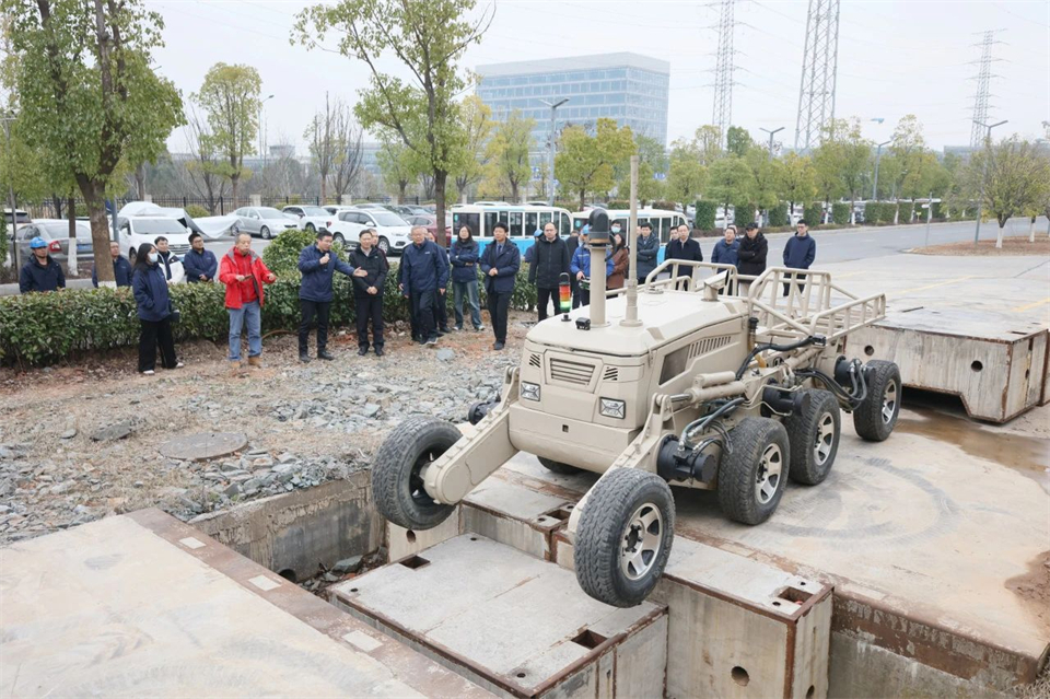 米兰体育·米兰(中国)特装“复杂环境智能化应急救援装备关键技术及应用”项目顺利通过成果评价