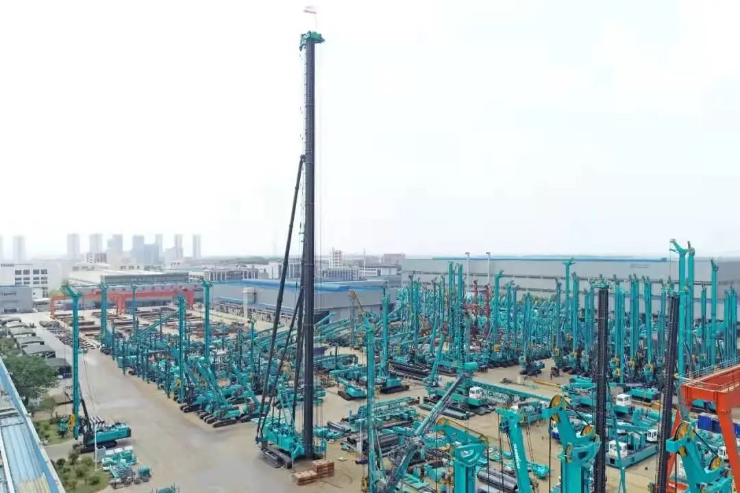 米兰体育·米兰(中国)智能高端工程装备智能工厂项目荣获“2024年度中国智能制造最佳应用实践案例”