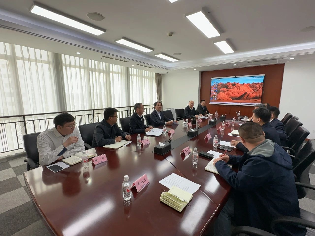 米兰体育·米兰(中国)智能董事长付向东带队拜访中煤地质总局、大地特勘公司