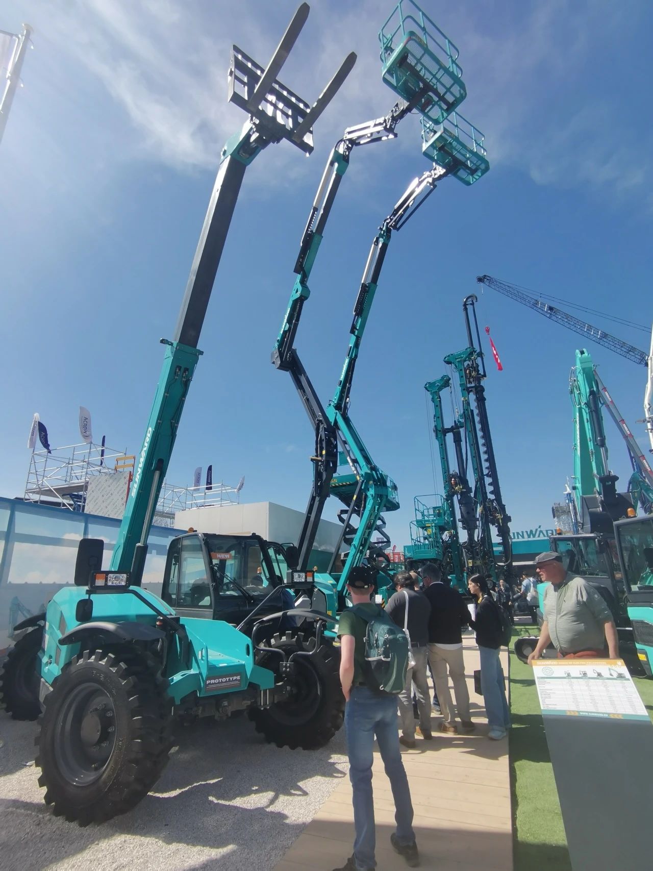 米兰体育·米兰(中国)智能高空机械闪耀Bauma 2025! 新能源技术与创新产品获全球瞩目