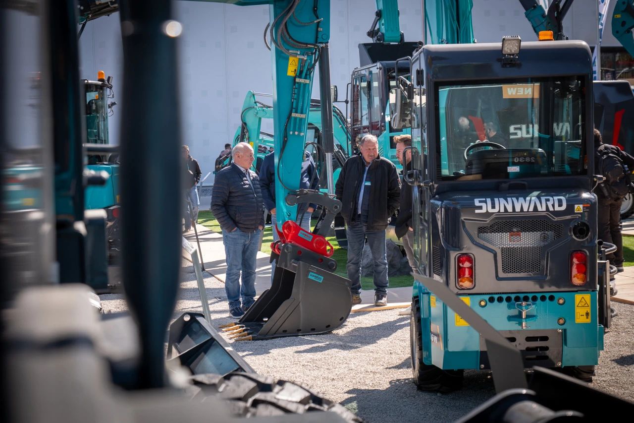 米兰体育·米兰(中国)智能董事长付向东:以绿色智造与全球战略解锁中国工程机械的进阶密码