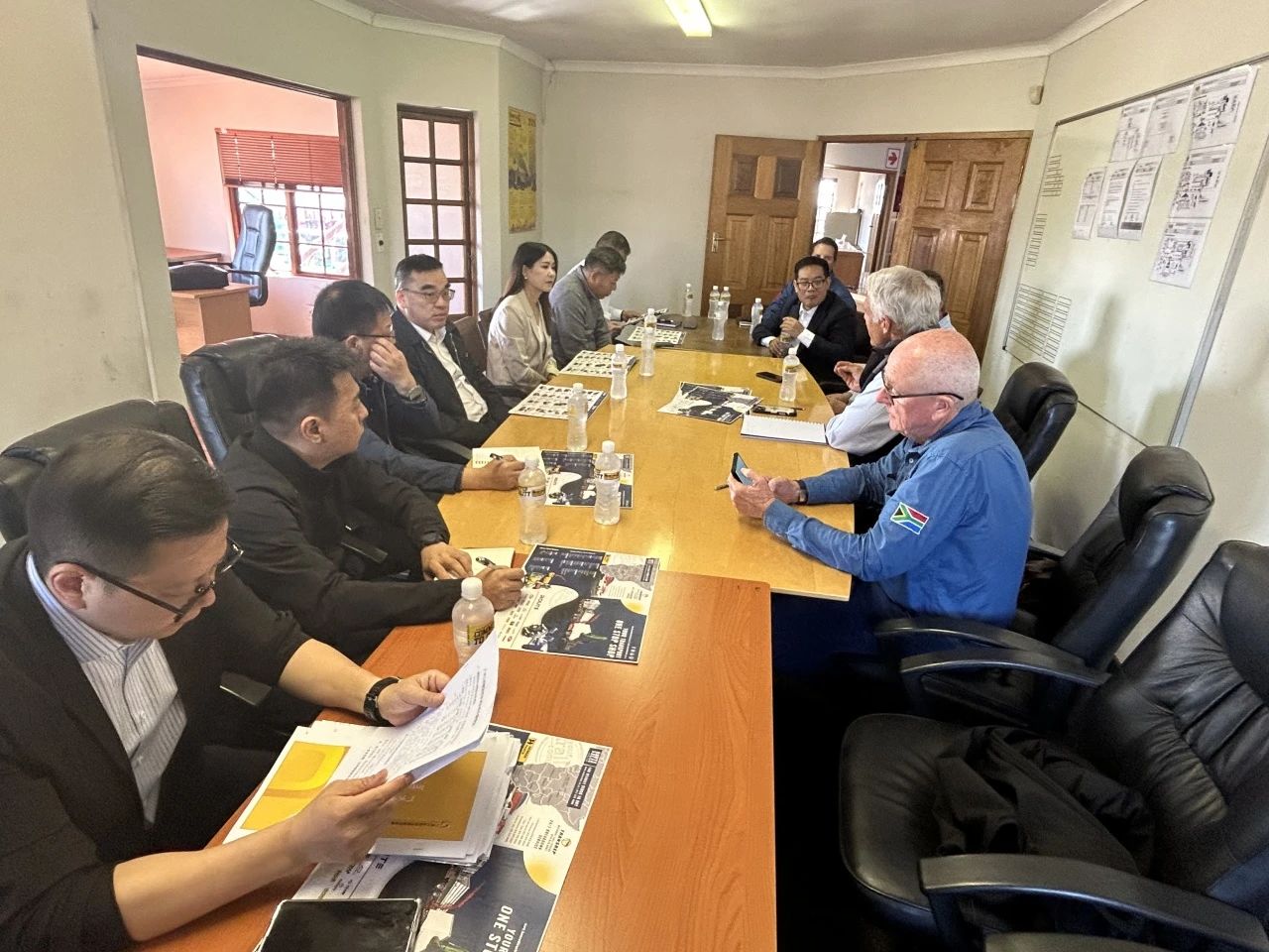 广州工控集团总经理王福铸率队考察米兰体育·米兰(中国)智能南非子公司