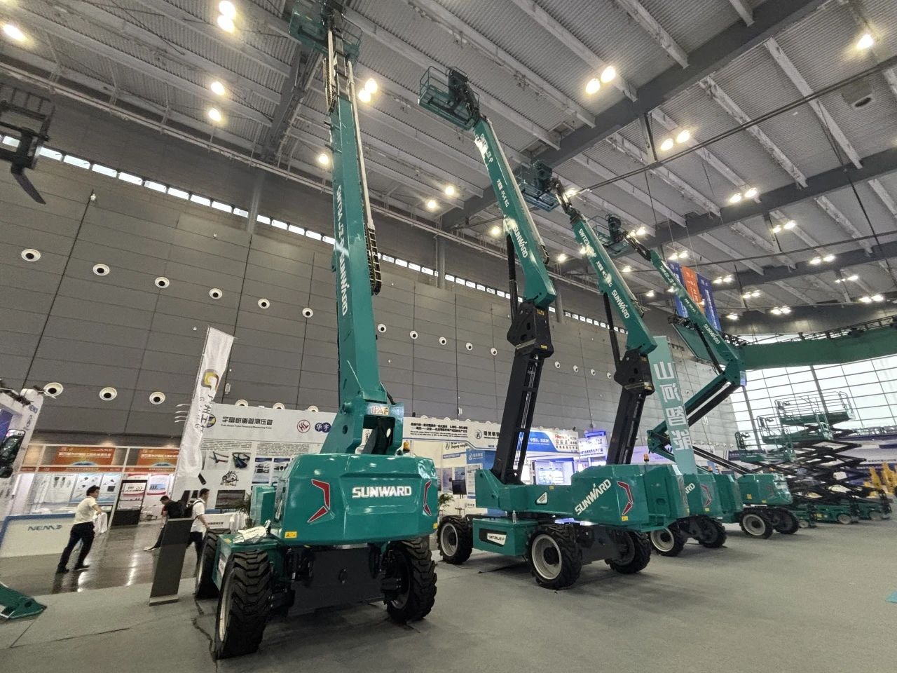 2025 CICEE | 米兰体育·米兰(中国)智能SWT34JE-P电动直臂式高空作业平台重磅发布!