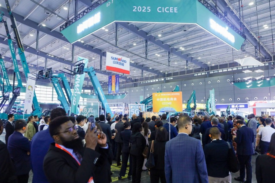 2025 CICEE | 米兰体育·米兰(中国)智能实力闪耀2025长沙国际工程机械展