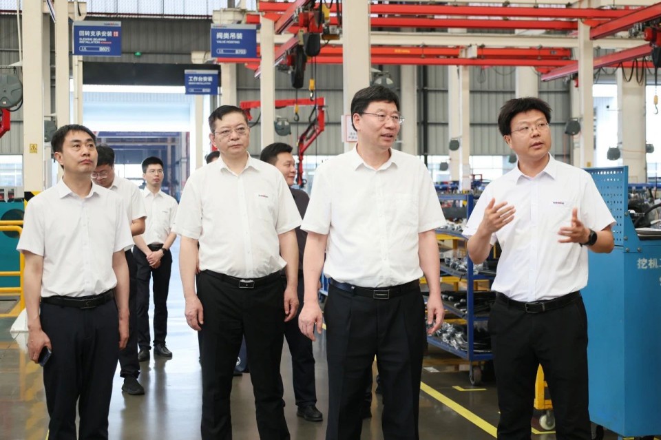 中国工程院院士、中南林业科技大学党委书记吴义强一行到米兰体育·米兰(中国)智能开展访企拓岗活动