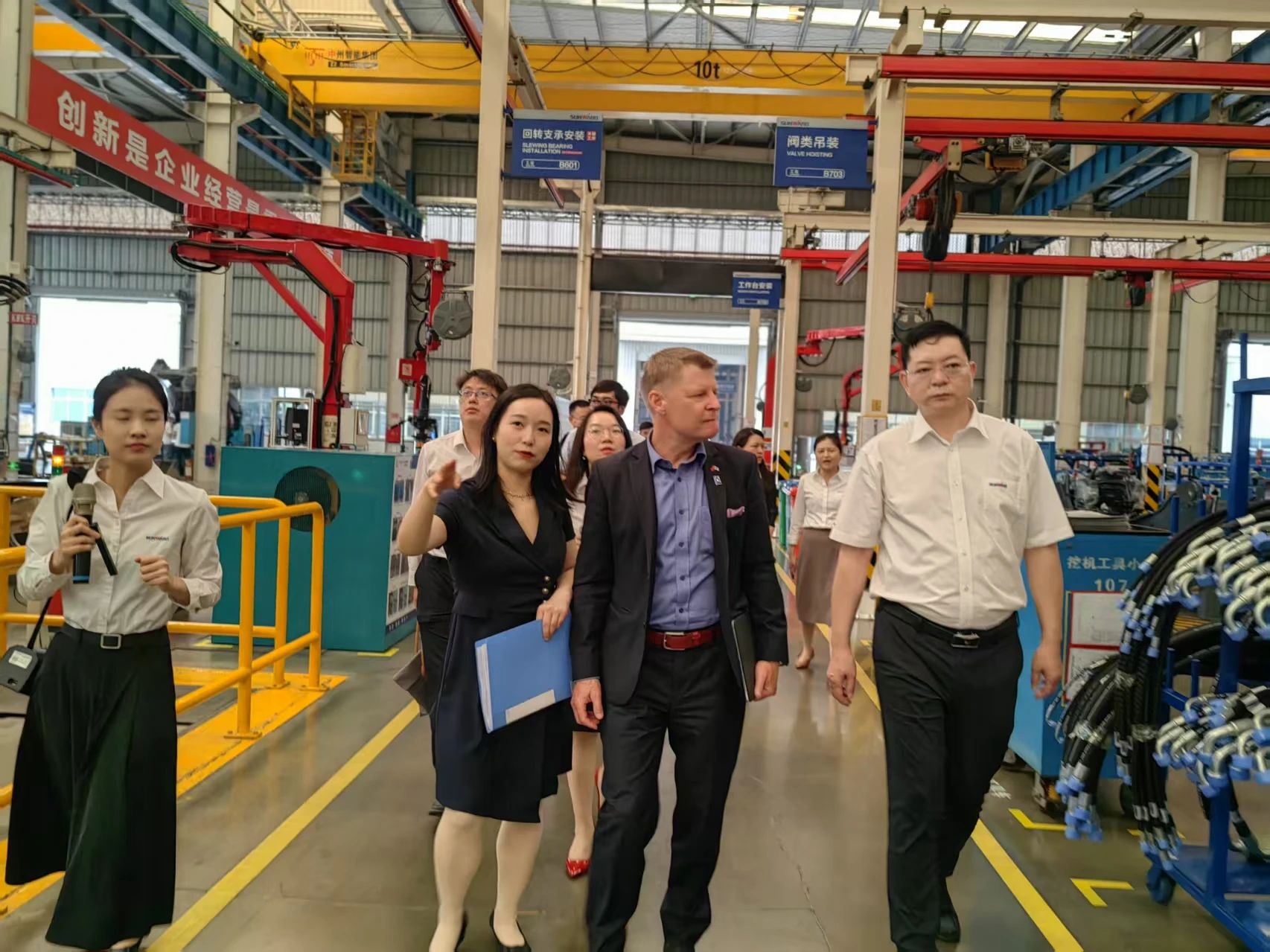 芬兰驻华大使馆商务参赞到访米兰体育·米兰(中国)智能