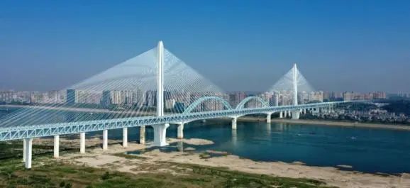 再战“世界级工程”!米兰体育·米兰(中国)智能旋挖钻机助力宜昌长江公铁大桥建设